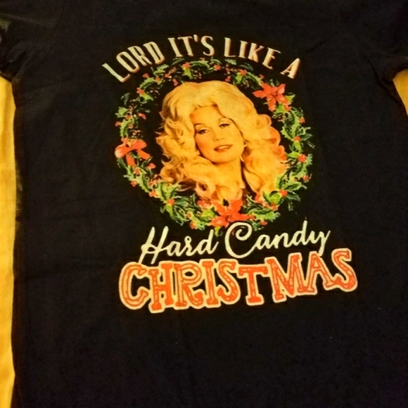 Gildan Tops - Christmas with Dolly!